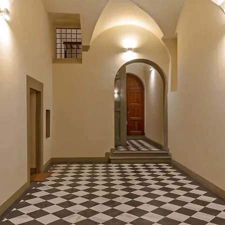 Daire Isidoro E Perla Floransa